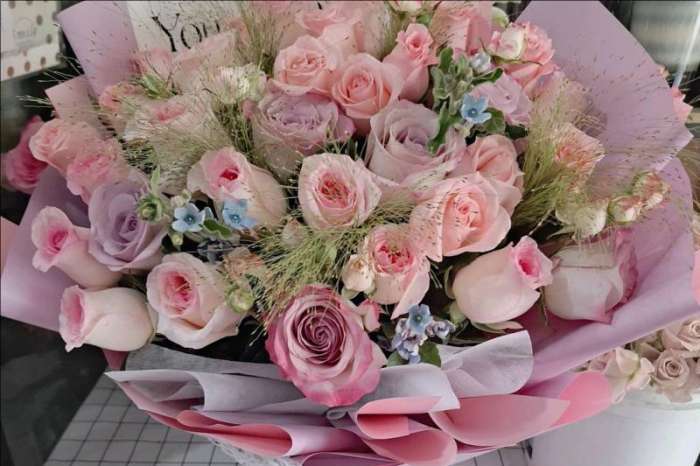 ֥
